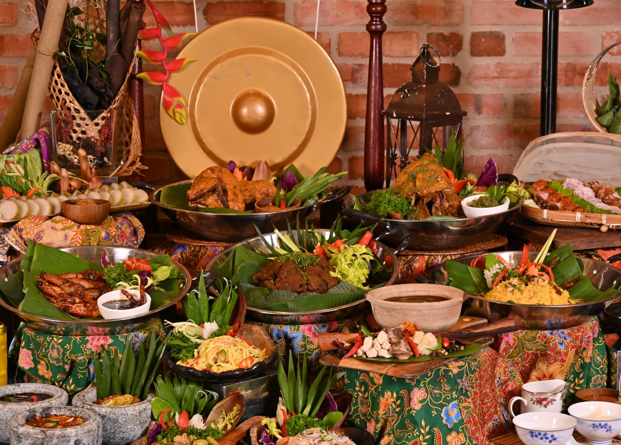 Make Every Festive Gathering Memorable with Dining Experiences at KLGCC & the KLGCC Convention Centre