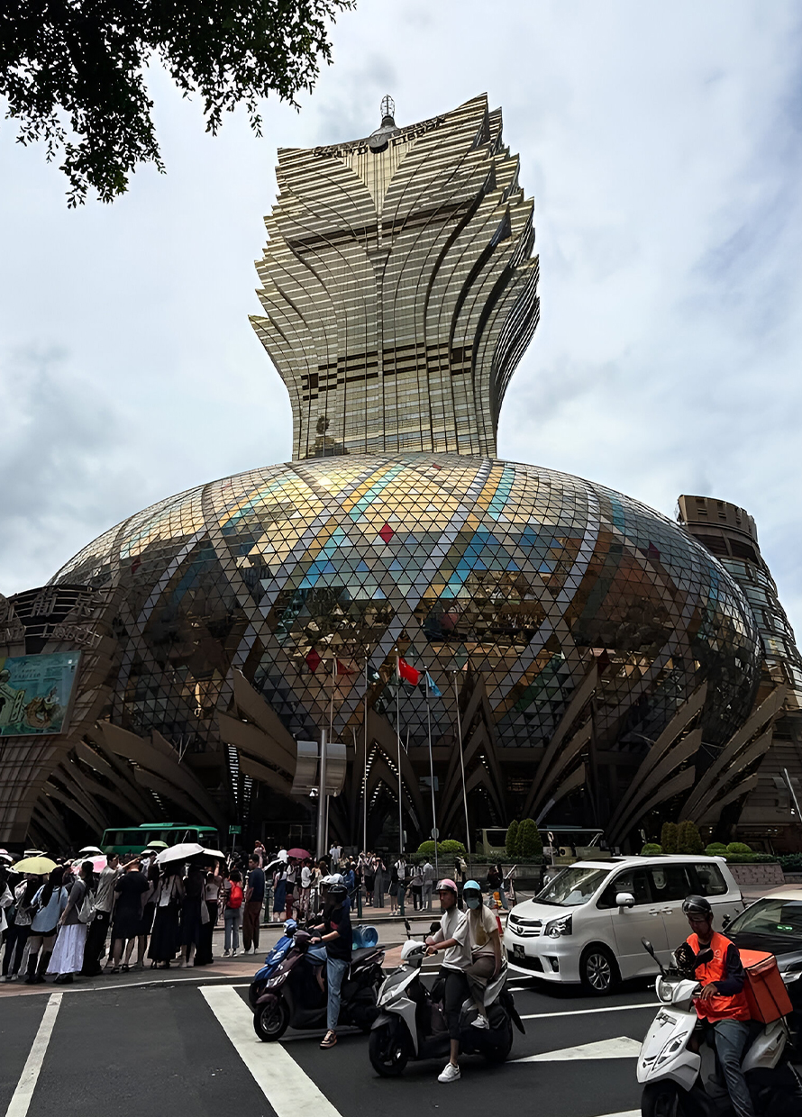 A Taste of Luxury Living at Grand Lisboa Palace Resort Macau