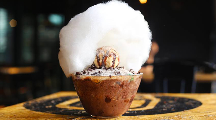 #CheatDayEats: Cotton candy desserts