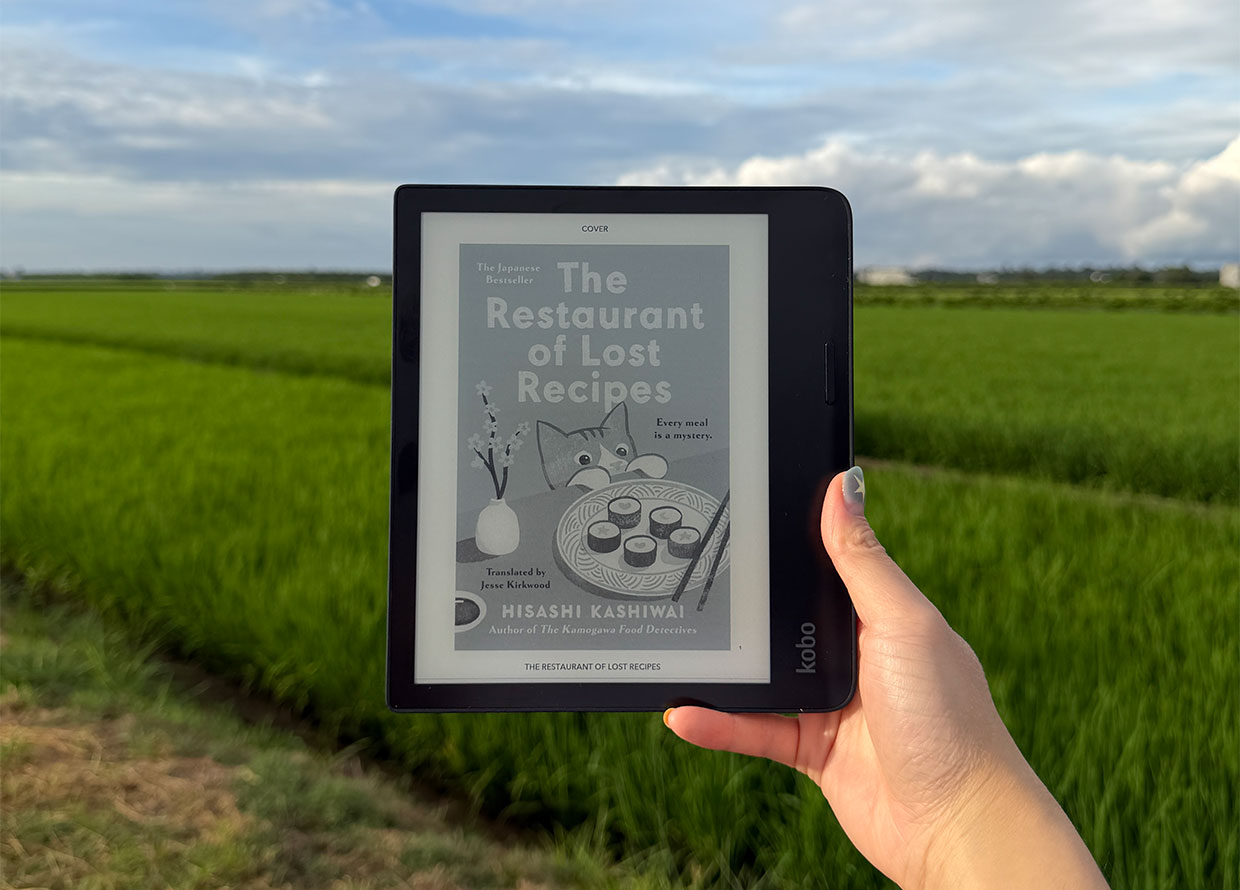 BURO Bytes: 5 Features on the Rakuten Kobo Sage That Made Me Believe in E-Readers