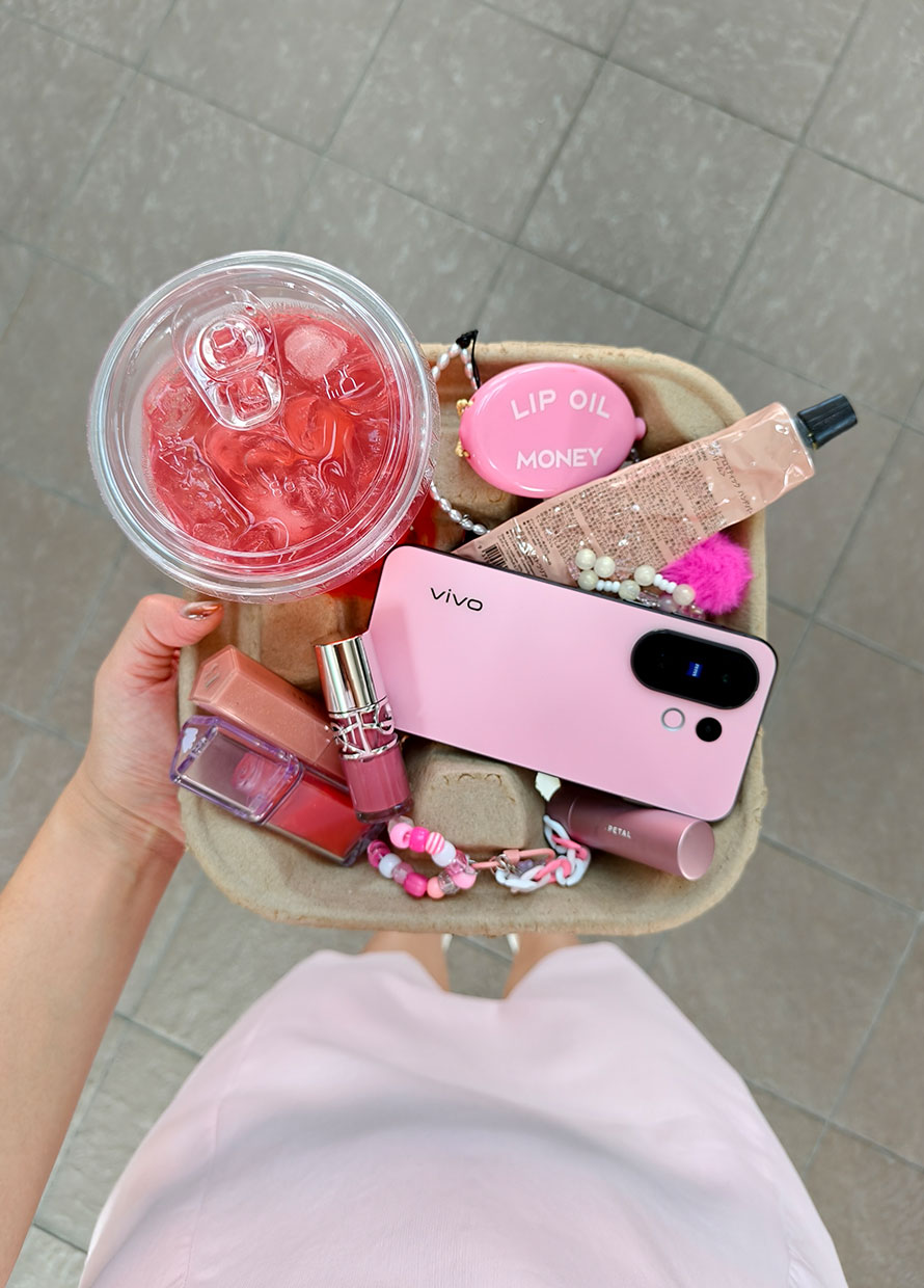 How to Pair Your Personal Style with the vivo X200 FE